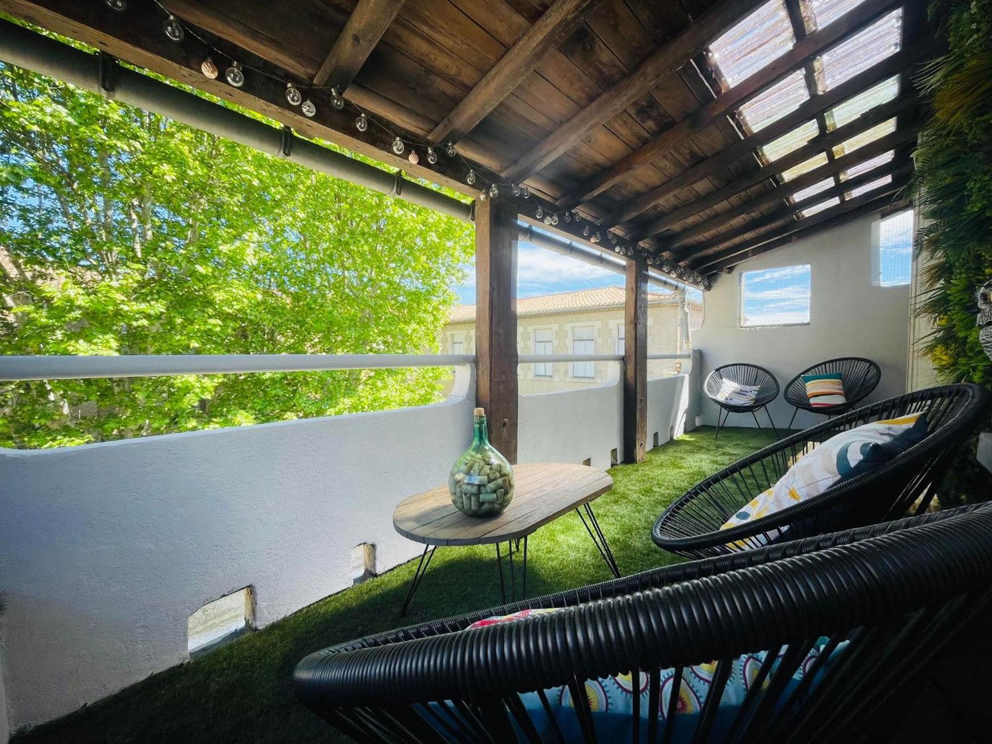 Maison Petit Arago Avec Roof Terrace Et Parking Prive Carcasona